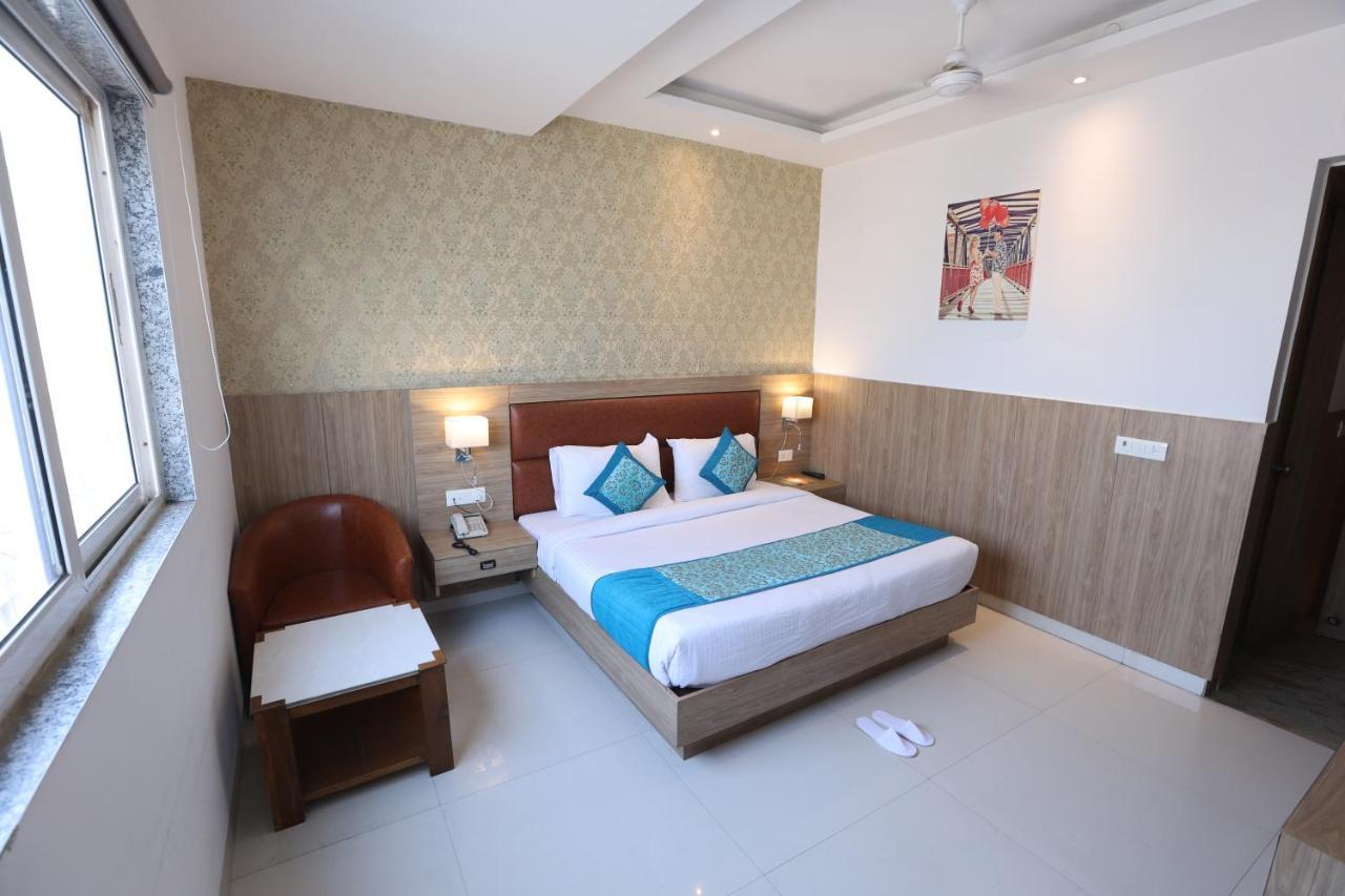Salt And Rove Aiport Hotel New Delhi