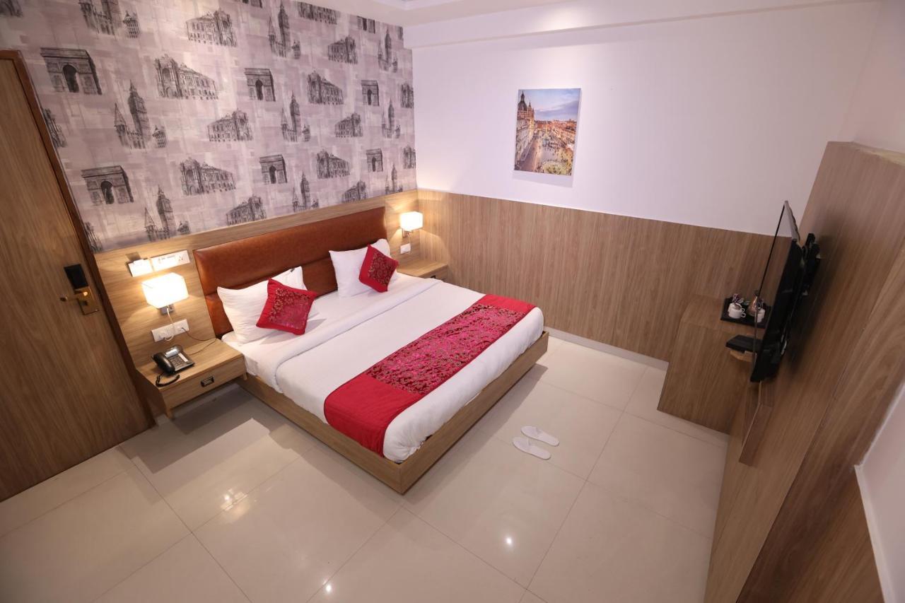 Salt And Rove Aiport Hotel 4*